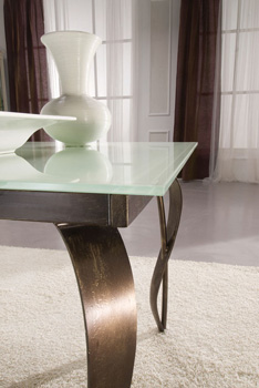 Tavolo Omero 90 in metallo verniciato Bianco/Ruggine Spazzolato Oro, allungabile fino a 240 cm.Piano in vetro temprato colore bianco avorio.